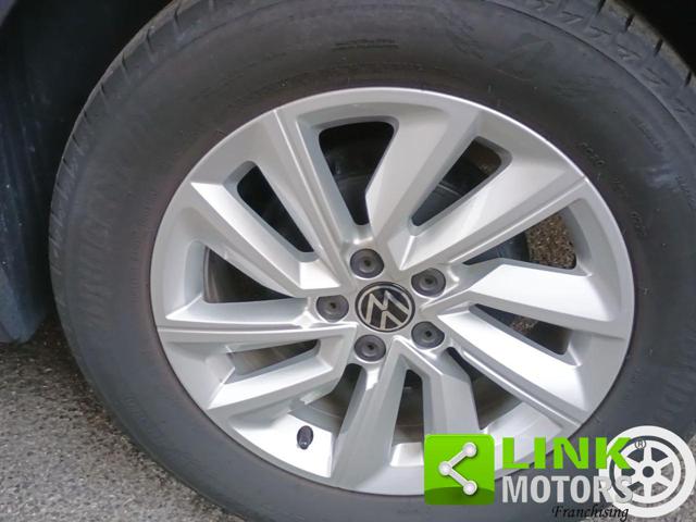 VOLKSWAGEN T-Cross usata, con Sedile posteriore sdoppiato