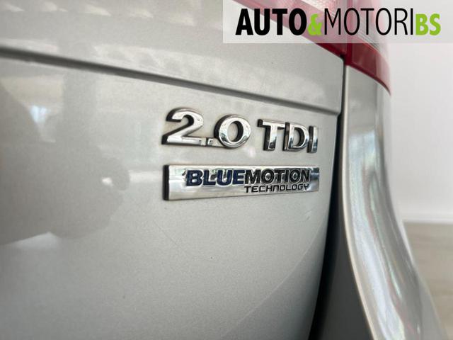 VOLKSWAGEN Passat usata, con Park Distance Control