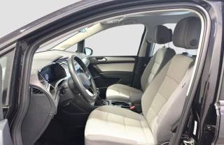 VOLKSWAGEN Touran usata, con USB