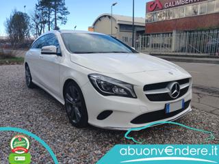 MERCEDES-BENZ CLA 200 usata, con Chiusura centralizzata
