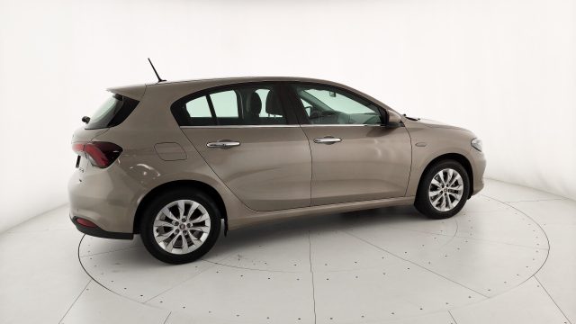 FIAT Tipo usata, con Volante in pelle