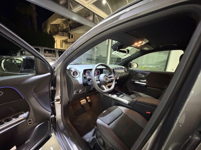 MERCEDES-BENZ GLA 200 usata 53