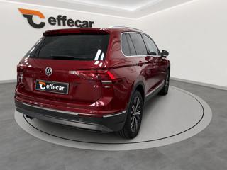 VOLKSWAGEN Tiguan usata, con Autoradio