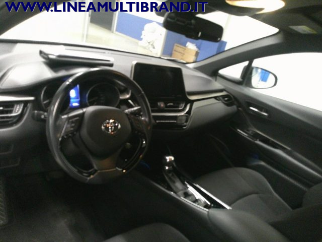 TOYOTA C-HR usata, con Climatizzatore