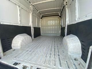 PEUGEOT Boxer usata, con ESP