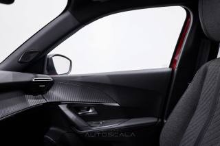 PEUGEOT 2008 usata, con Fari LED