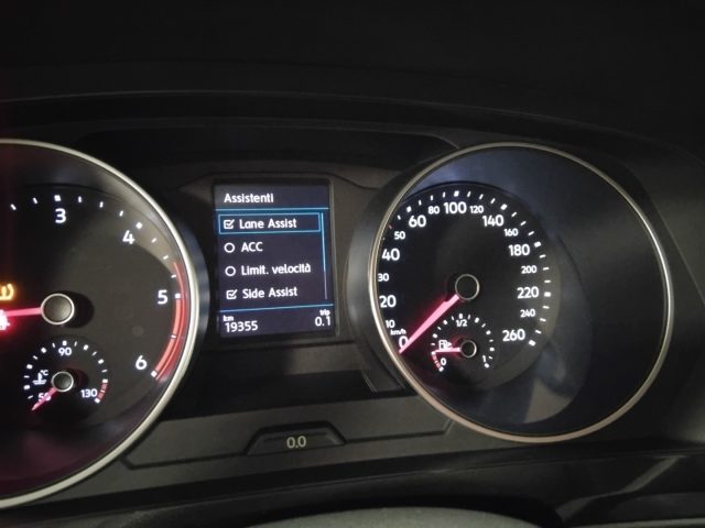 VOLKSWAGEN Tiguan usata, con Adaptive Cruise Control