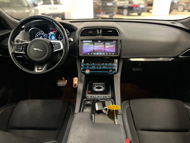 JAGUAR F-Pace usata, con Controllo trazione