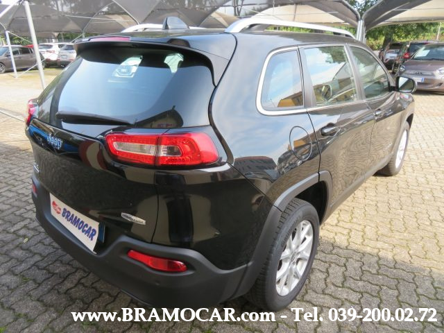 JEEP Cherokee usata, con Autoradio