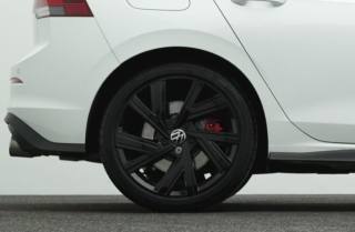VOLKSWAGEN Golf usata, con Sensori di parcheggio posteriori