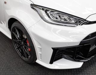 TOYOTA Yaris usata, con Volante in pelle