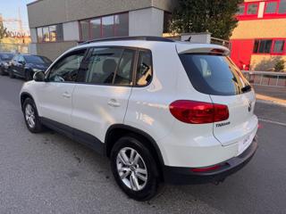VOLKSWAGEN Tiguan usata, con Autoradio