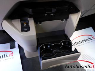 VOLKSWAGEN Multivan usata, con Streaming musicale integrato