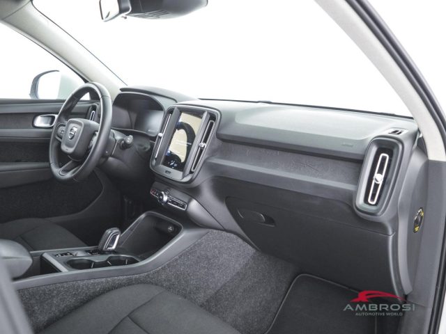 VOLVO XC40 usata 11