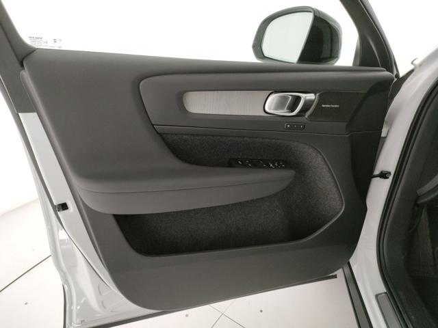 VOLVO XC40 usata, con Controllo automatico clima