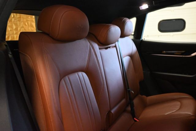 MASERATI Levante usata 37