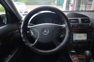 MERCEDES-BENZ E 220 usata, con Volante in pelle