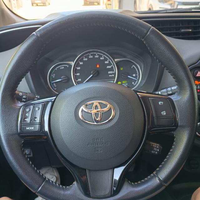 TOYOTA Yaris usata, con ESP