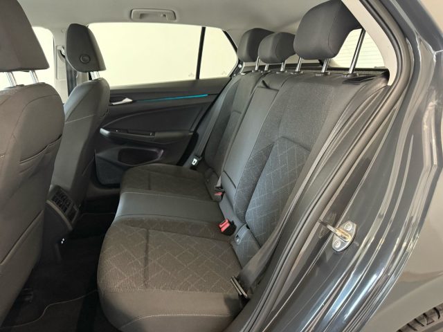 VOLKSWAGEN Golf usata, con Autoradio digitale