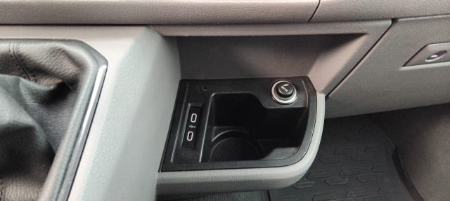 VOLKSWAGEN Transporter usata 13