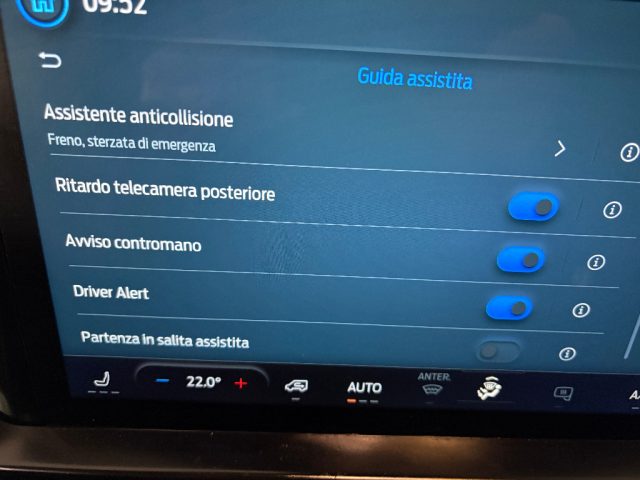 FORD Transit Custom usata, con Autoradio digitale