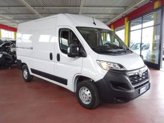 OPEL Movano usata, con Airbag