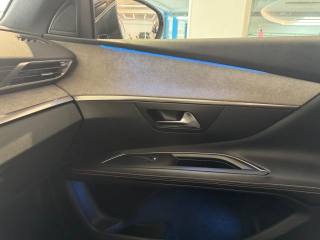 PEUGEOT 3008 usata, con Sistema di navigazione