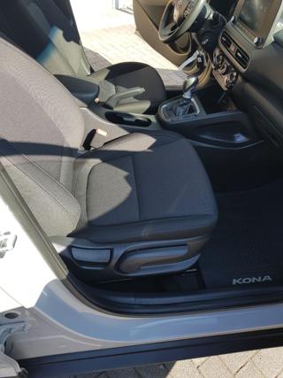 HYUNDAI Kona usata, con Volante in pelle