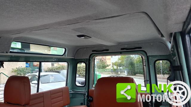 LAND ROVER Defender usata 8