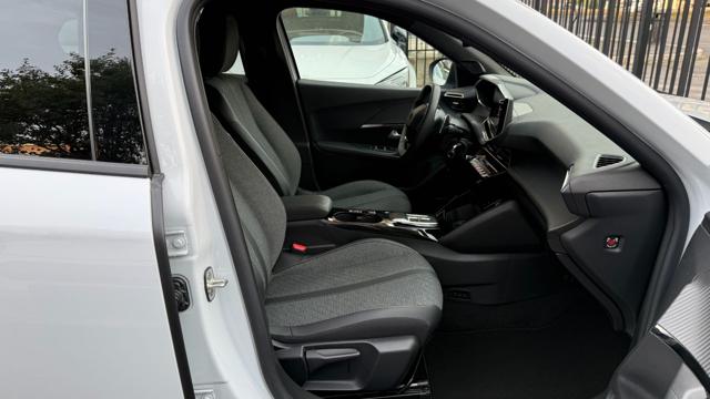 PEUGEOT 2008 usata, con Portapacchi
