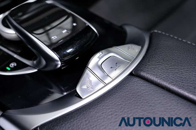 MERCEDES-BENZ C 220 usata, con Specchietti laterali elettrici