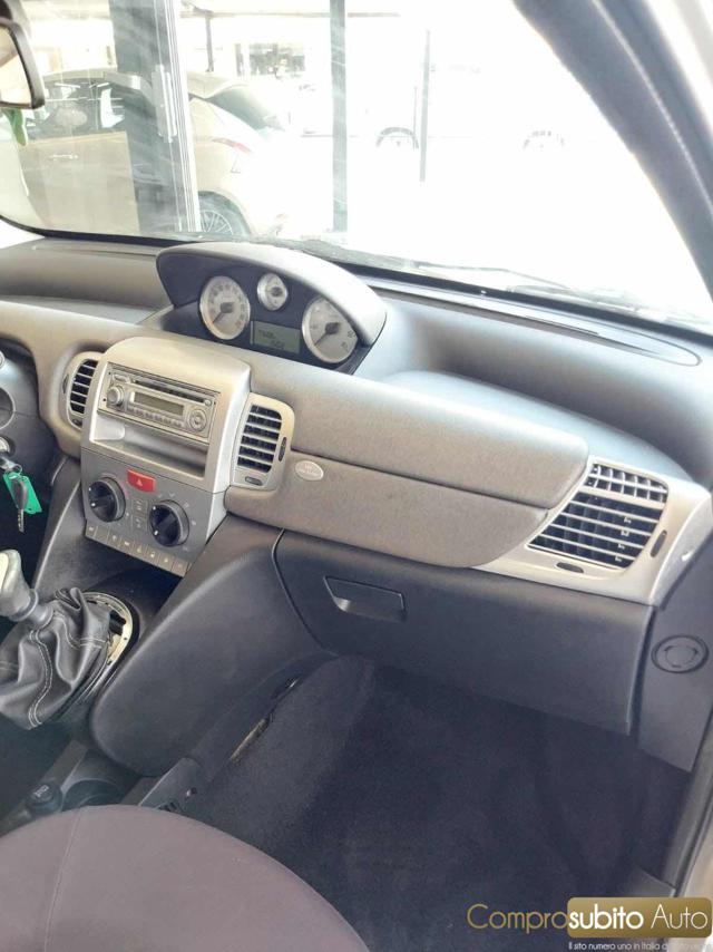 LANCIA Ypsilon usata, con Servosterzo