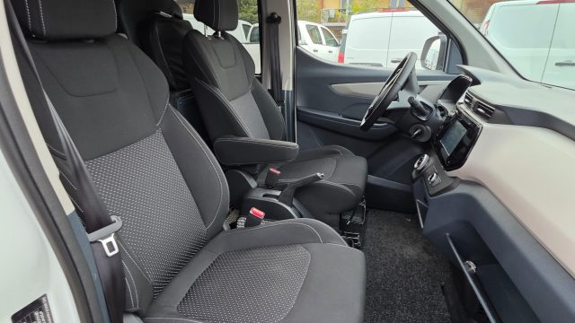 MAXUS eDeliver 3 usata, con Specchietti laterali elettrici