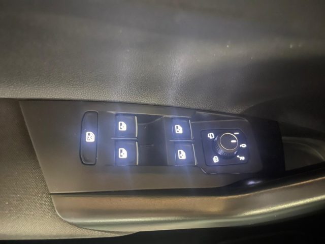 VOLKSWAGEN Polo usata, con Sensori di parcheggio posteriori