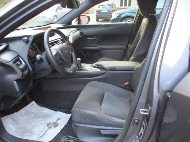 LEXUS UX 250h usata, con Controllo trazione