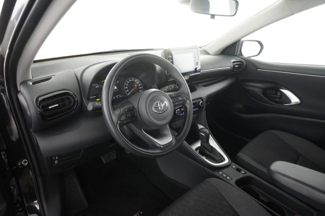 TOYOTA Yaris usata 8