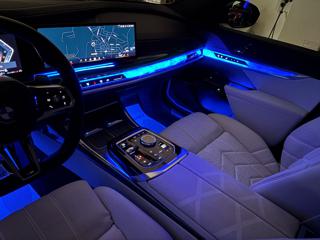 BMW 740 usata, con Specchietto retrovisore con funzione antiabbagliamento