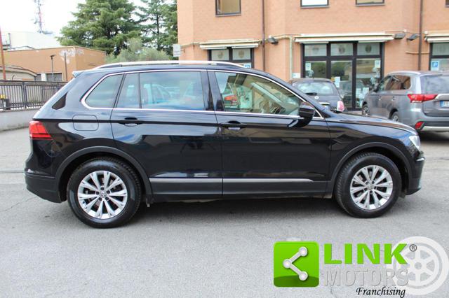 VOLKSWAGEN Tiguan usata, con Autoradio