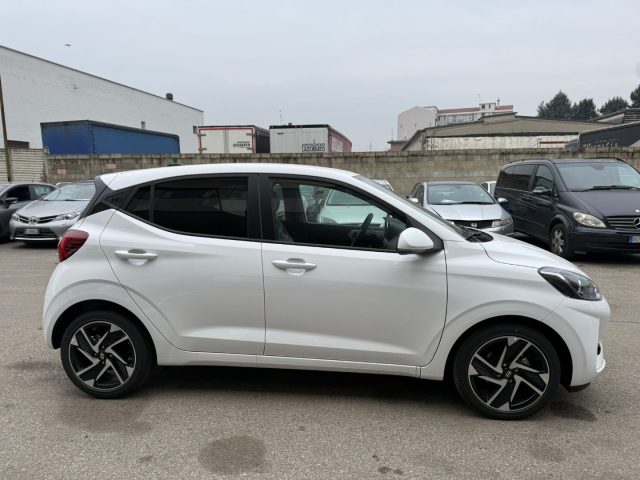 HYUNDAI i10 usata, con Autoradio