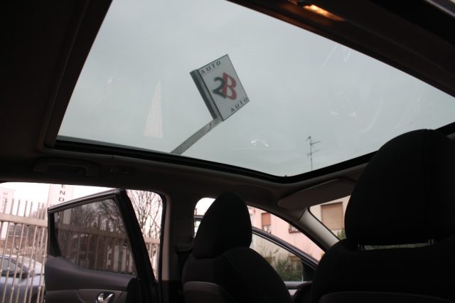 NISSAN Qashqai usata, con Regolazione elettrica sedili
