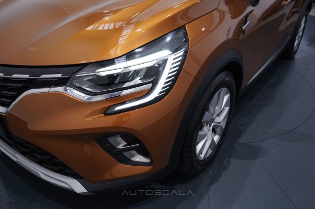 RENAULT Captur usata, con Sensori di parcheggio posteriori