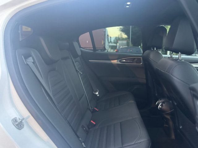 ALFA ROMEO Stelvio usata, con Regolazione elettrica sedili