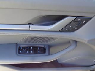 PORSCHE Taycan usata, con Chiusura centralizzata telecomandata