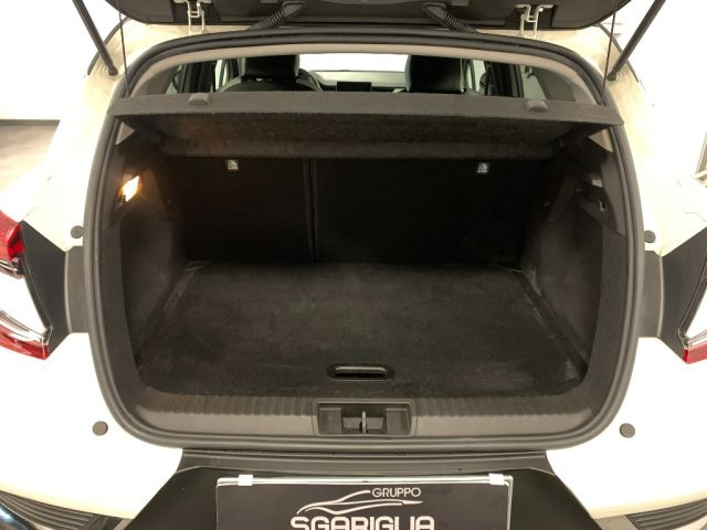 RENAULT Captur usata, con Fari Xenon