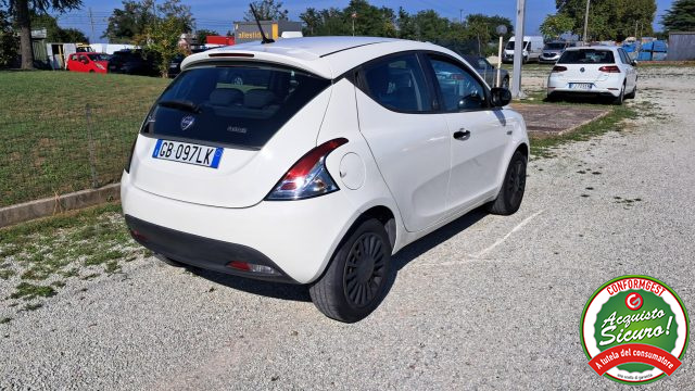 LANCIA Ypsilon usata, con Airbag