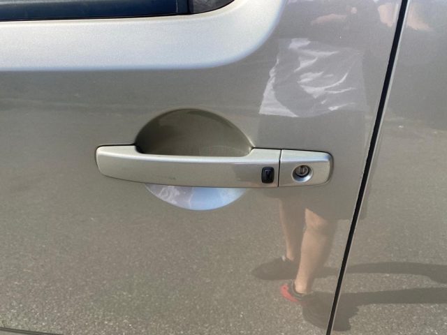 NISSAN Pathfinder usata, con Climatizzatore