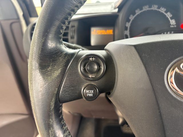 TOYOTA iQ usata, con Lettore CD