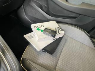 RENAULT Clio usata, con Fari LED