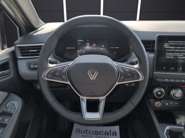 RENAULT Clio usata, con Sistema di navigazione