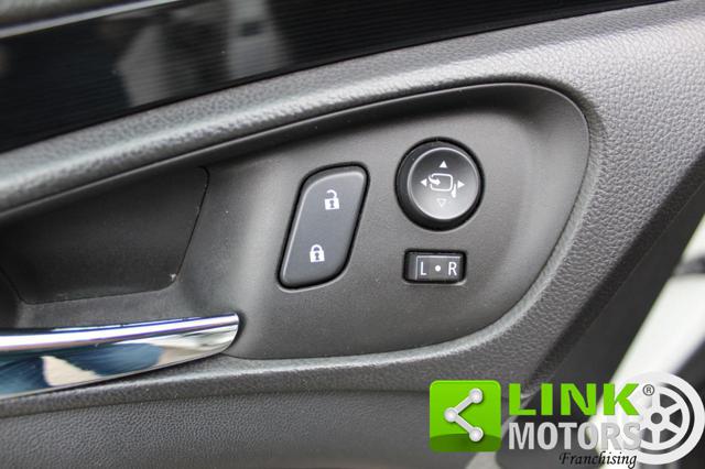 OPEL Insignia usata, con Park Distance Control